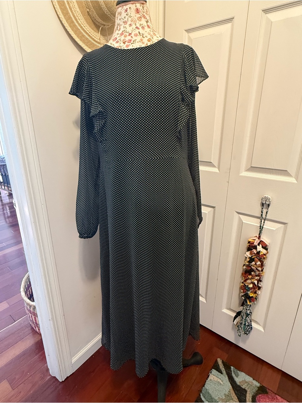 Who What Wear Black Polka Dot Long Sleeve Midi Dress